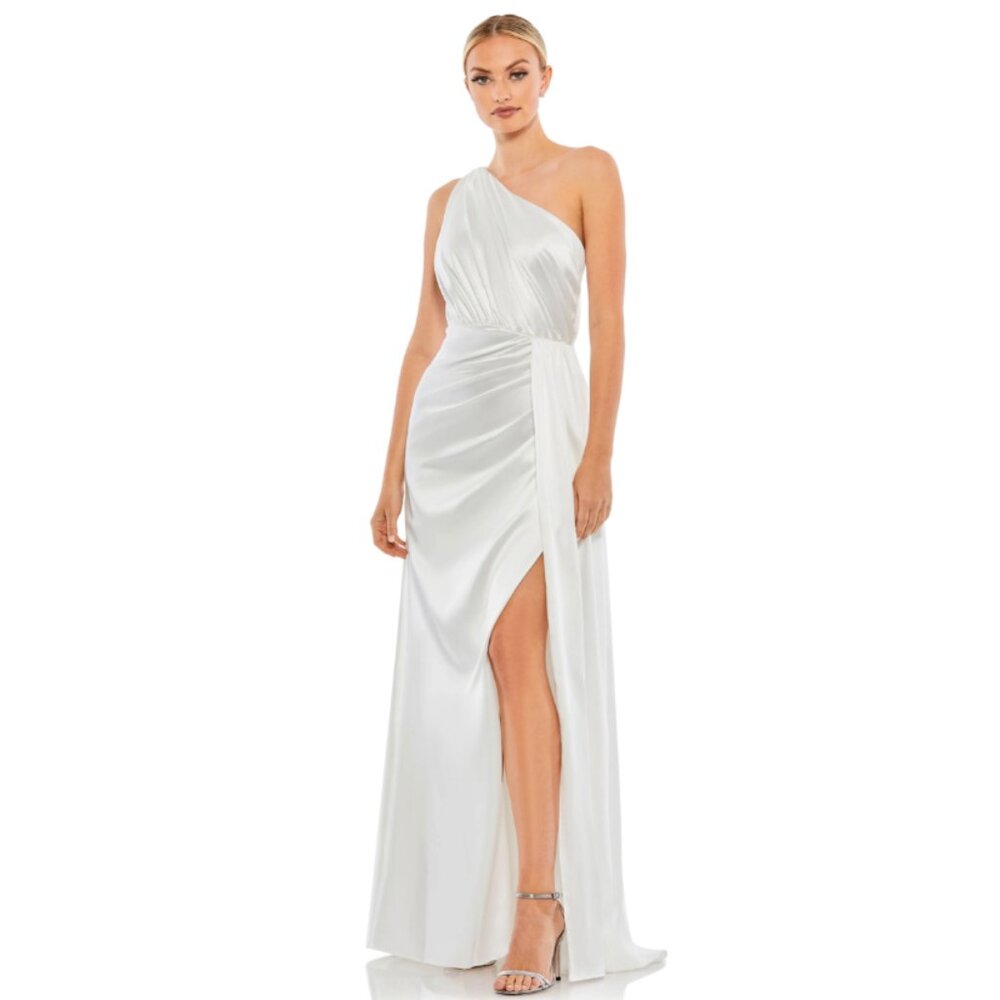 Ieena by Mac Duggal Gathered One Shoulder Satin Gown White‎ Size 4